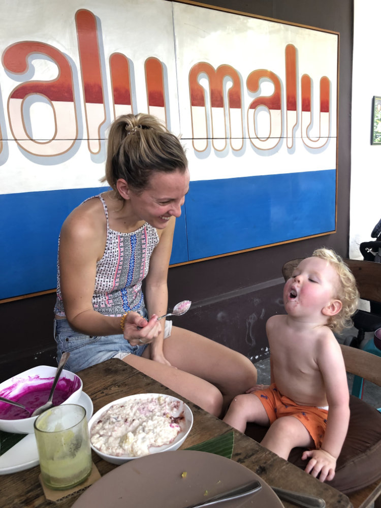 How To Feed Your Baby When Travelling