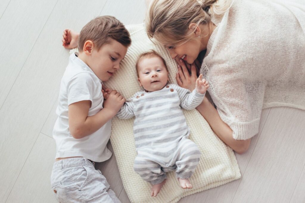 Introducing a New Baby To Siblings