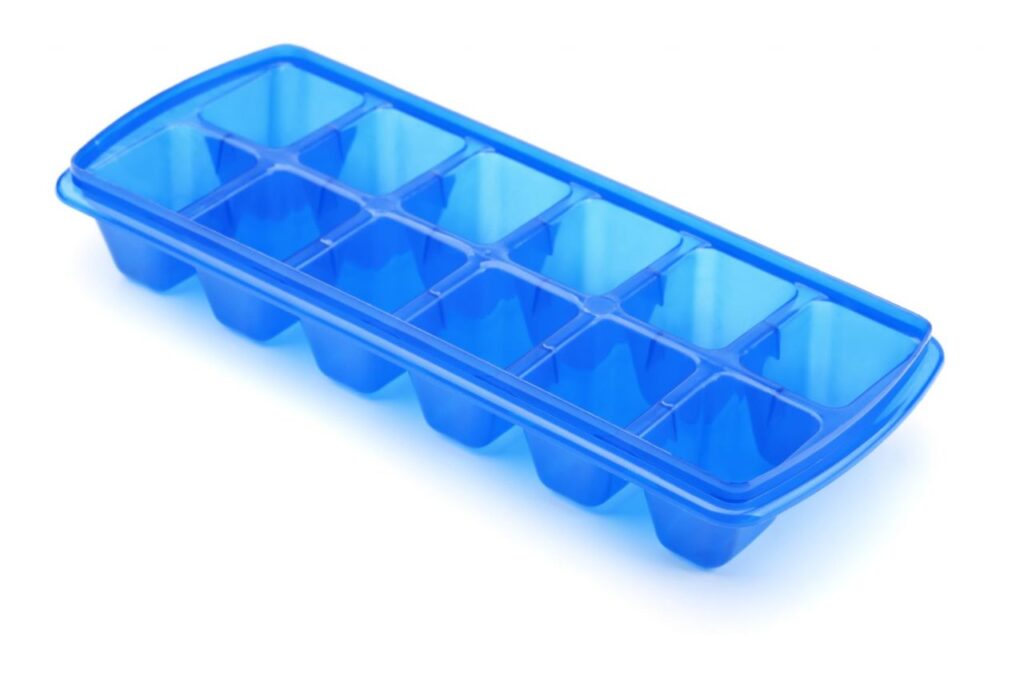 How to Prepare and Store Baby Purees When Weaning