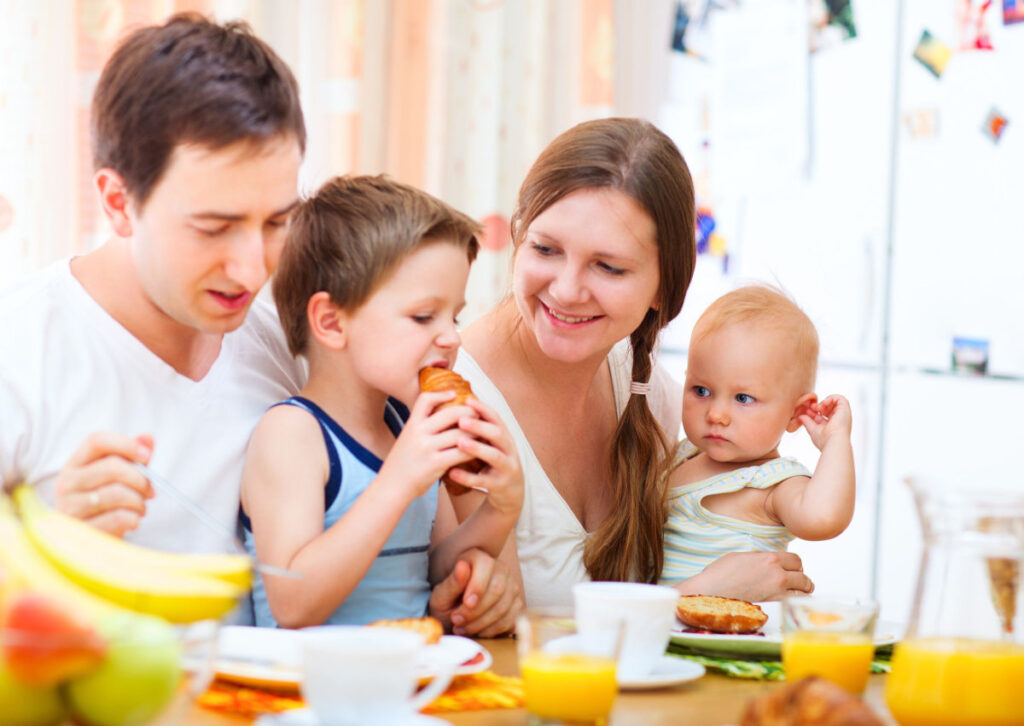 How To Deal With Unsolicited Advice On How You Feed Your Kids