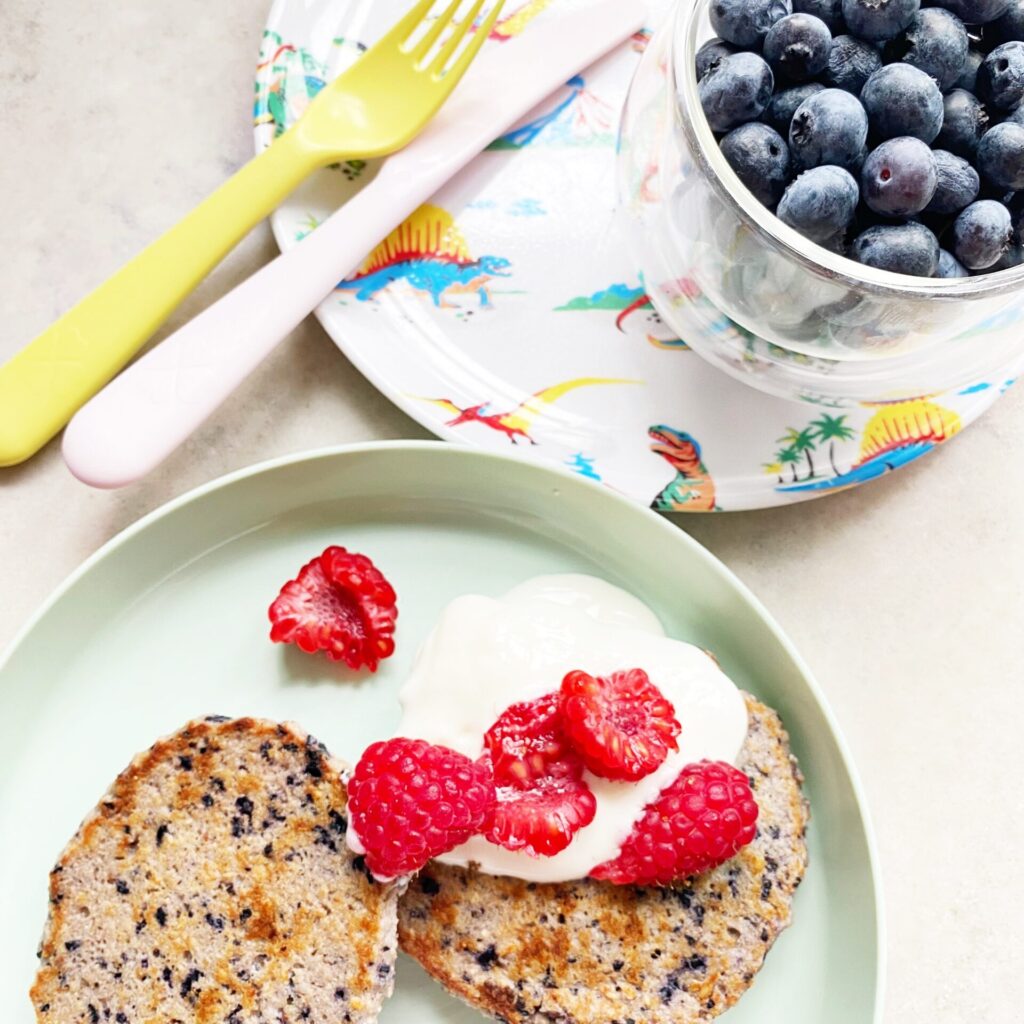Easy Oaty Blueberry Pancakes