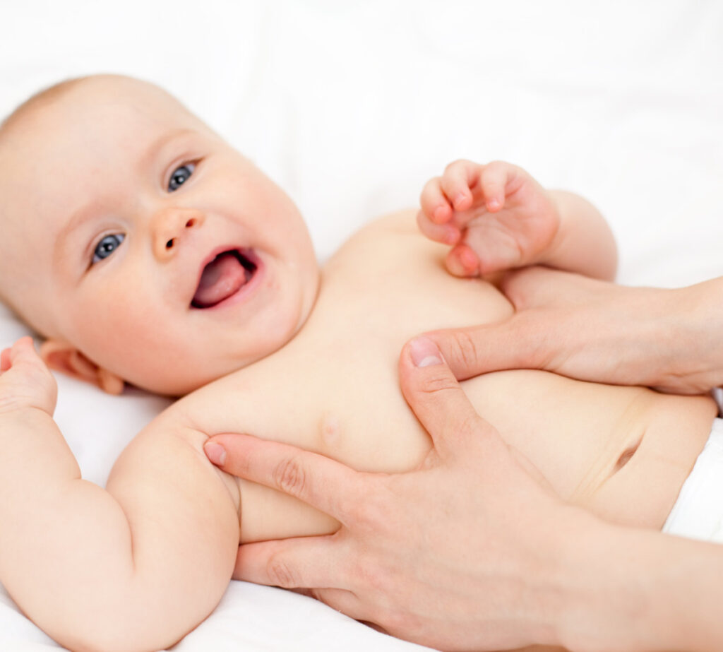 Gassy Foods During Weaning: What They Are And What To Do If It Happens
