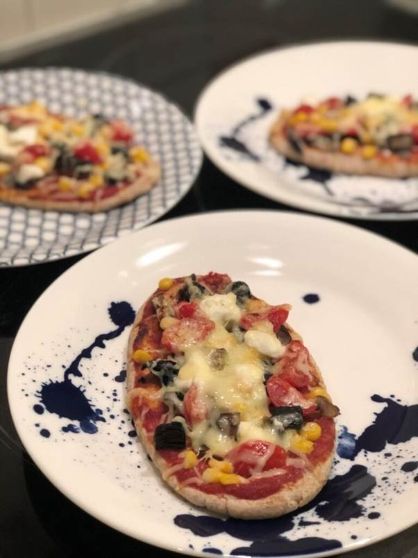 Eating Out and About with Baby: Food Ideas and Tips