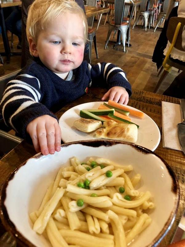 Eating Out and About with Baby: Food Ideas and Tips